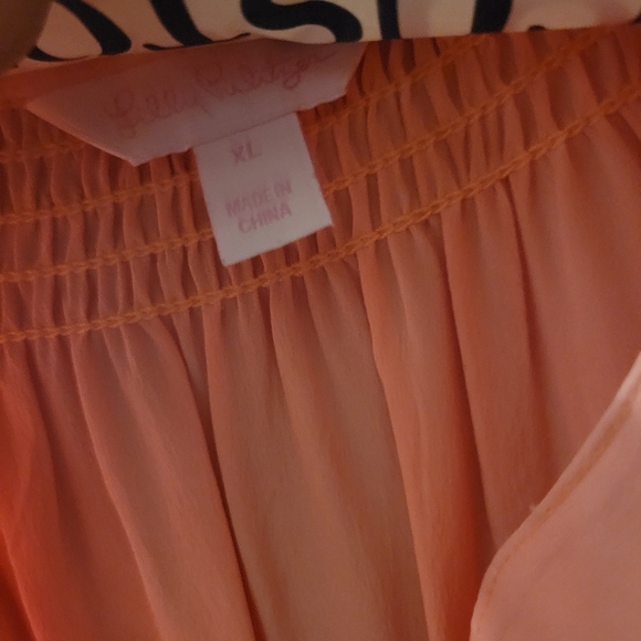 100% silk Lilly Pulitzer blouses - Picture 14 of 15